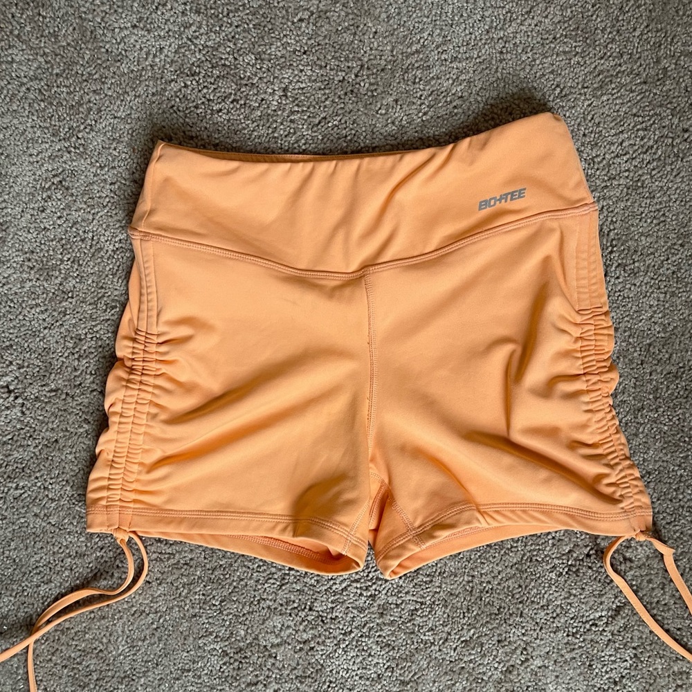 Bo+Tee Scrunch Shorts
